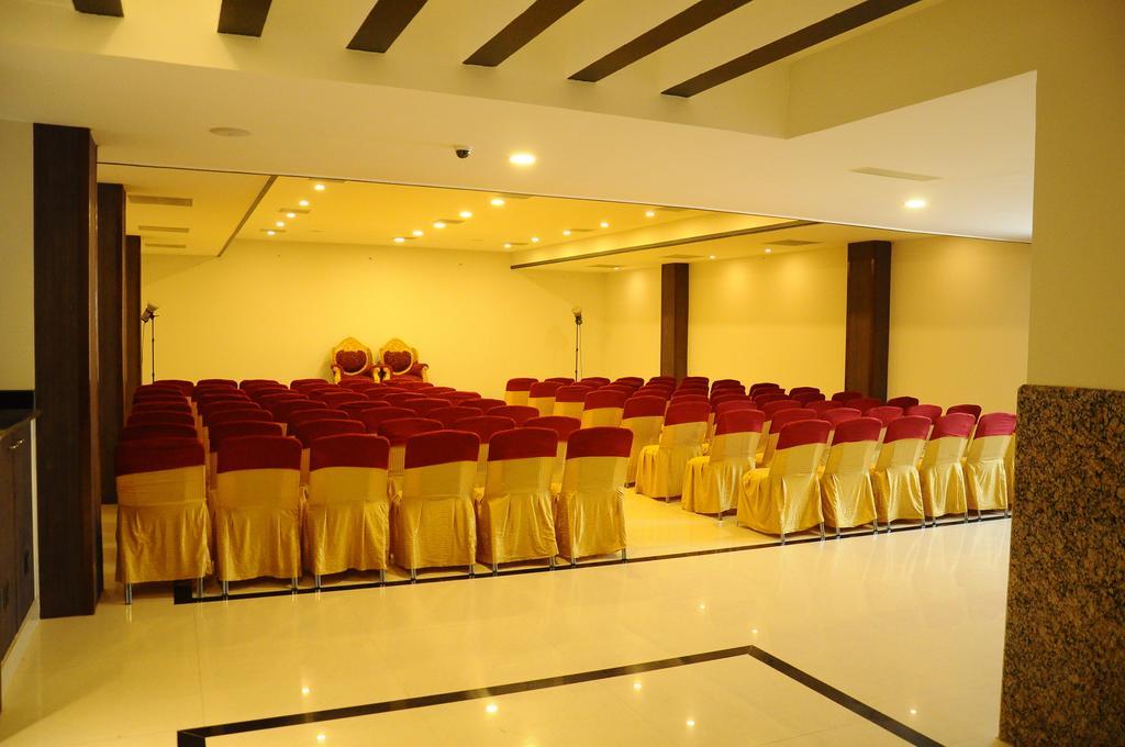 Hotel Srm Grands Madras Buitenkant foto